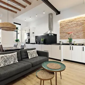 Poble Sec Charming Appartamento Barcellona